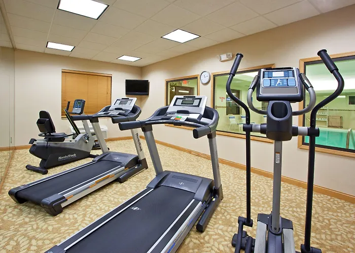Holiday Inn Express Hotel & Suites Chesterfield - Selfridge Area By Ihg